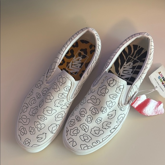 Vans Classic Slip-On Shoes - U-Paint Series - Picture 2 of 6